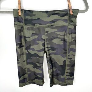 Gap Girl Bike Shorts Camo Green Dry Camouflage Girl’s Size 10